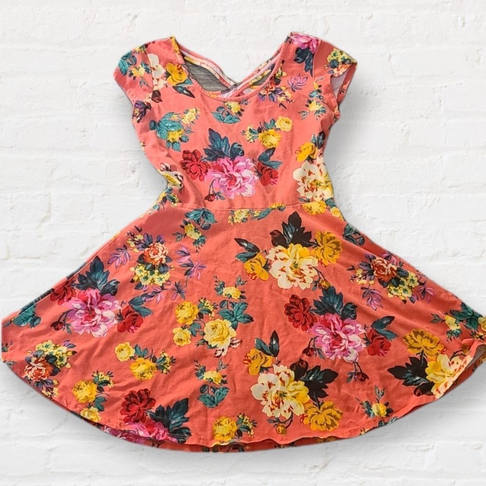 SALE ITEM Floral skater dress with keyhole back opening - Picture 3 of 8